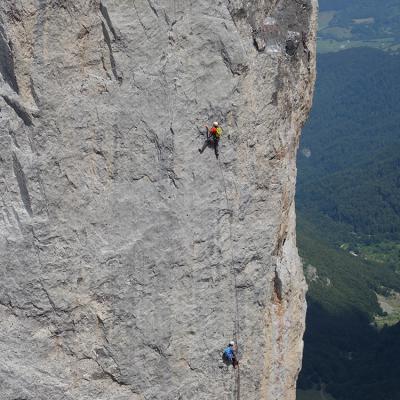 une cordée dans la voie Zutopistes