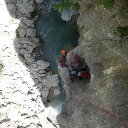 les mains dans le sel