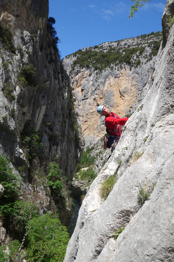 les mains dans le sel